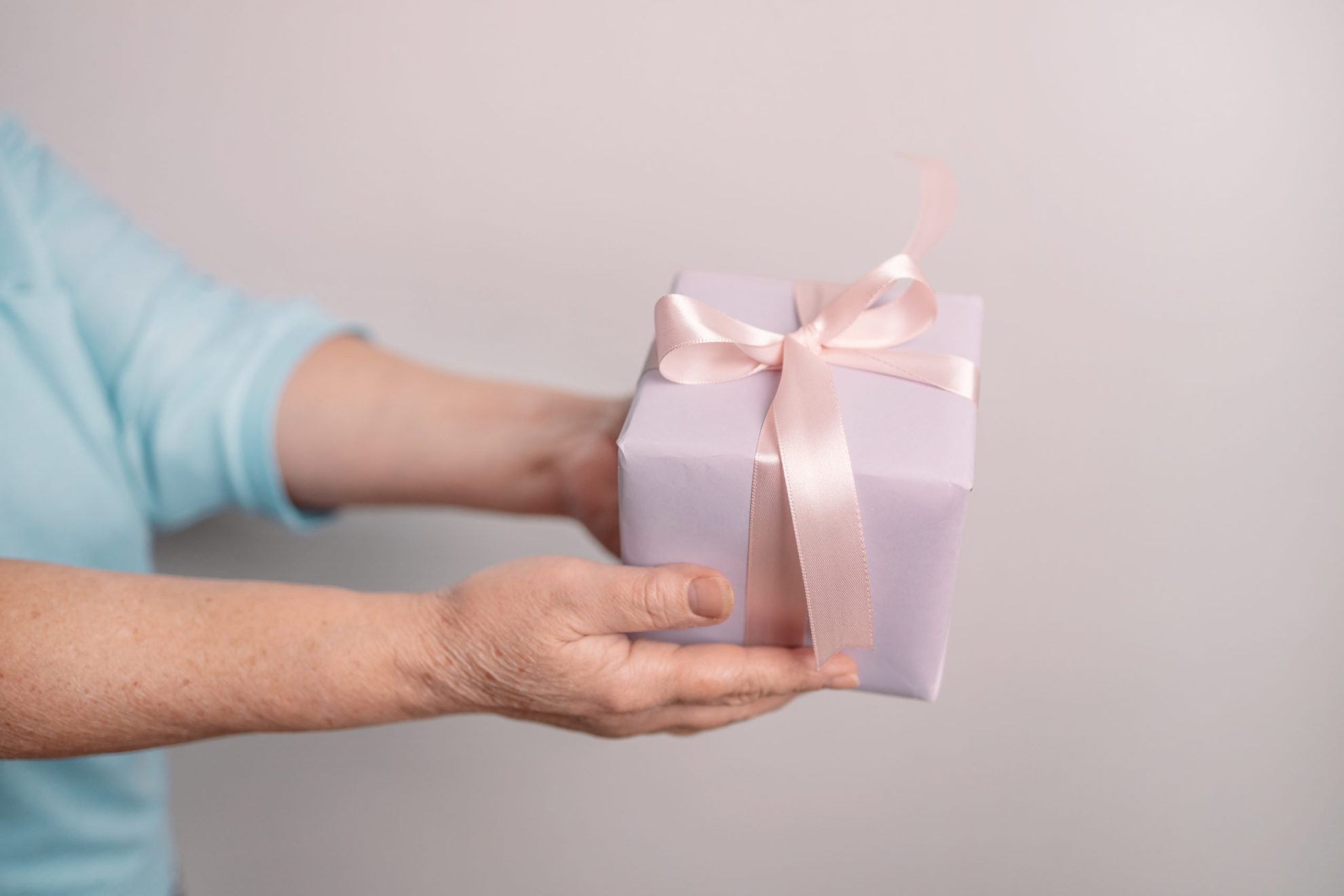Supportive Gifts for Spine Surgery Recovery