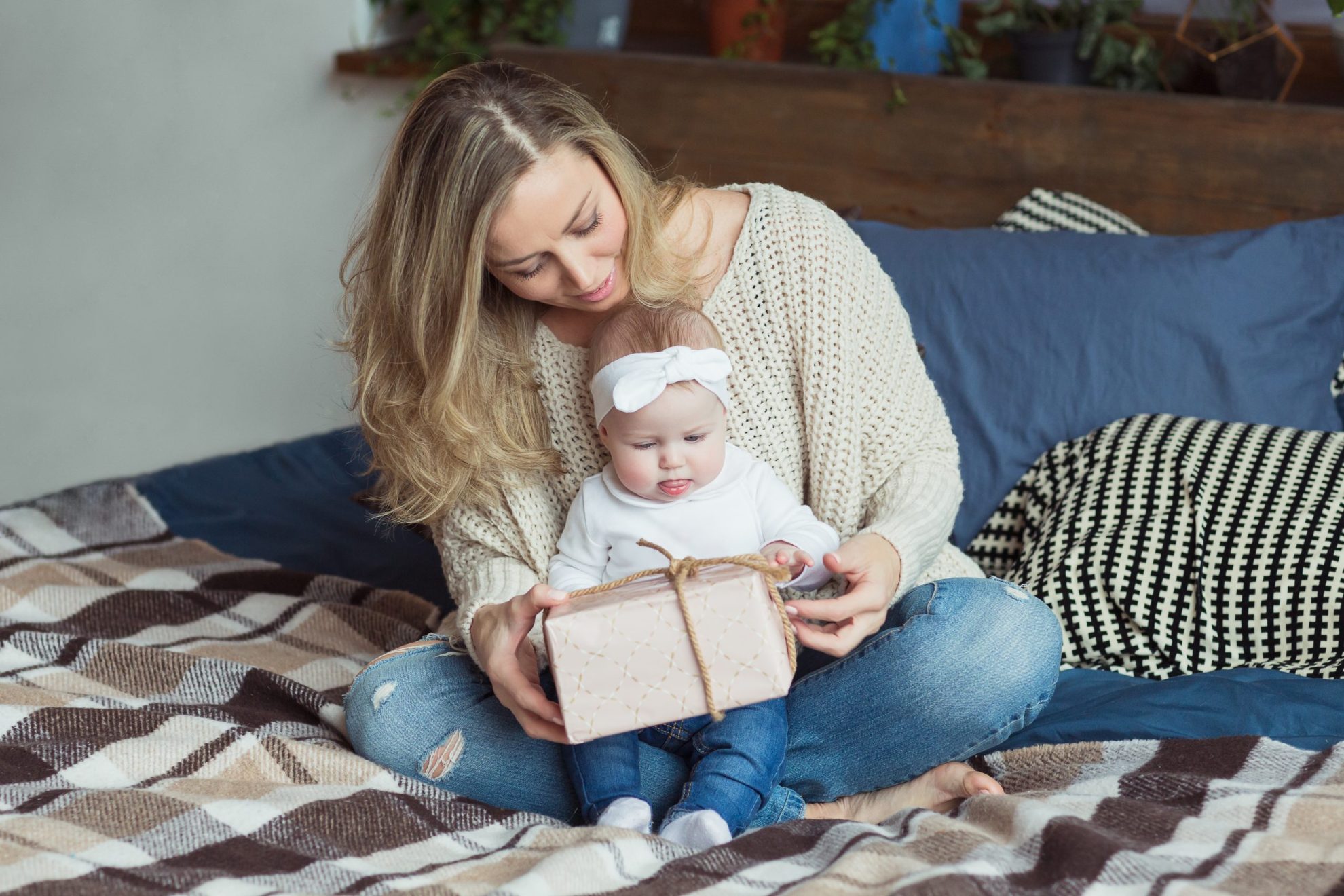 Thoughtful Presents for Moms After Birth