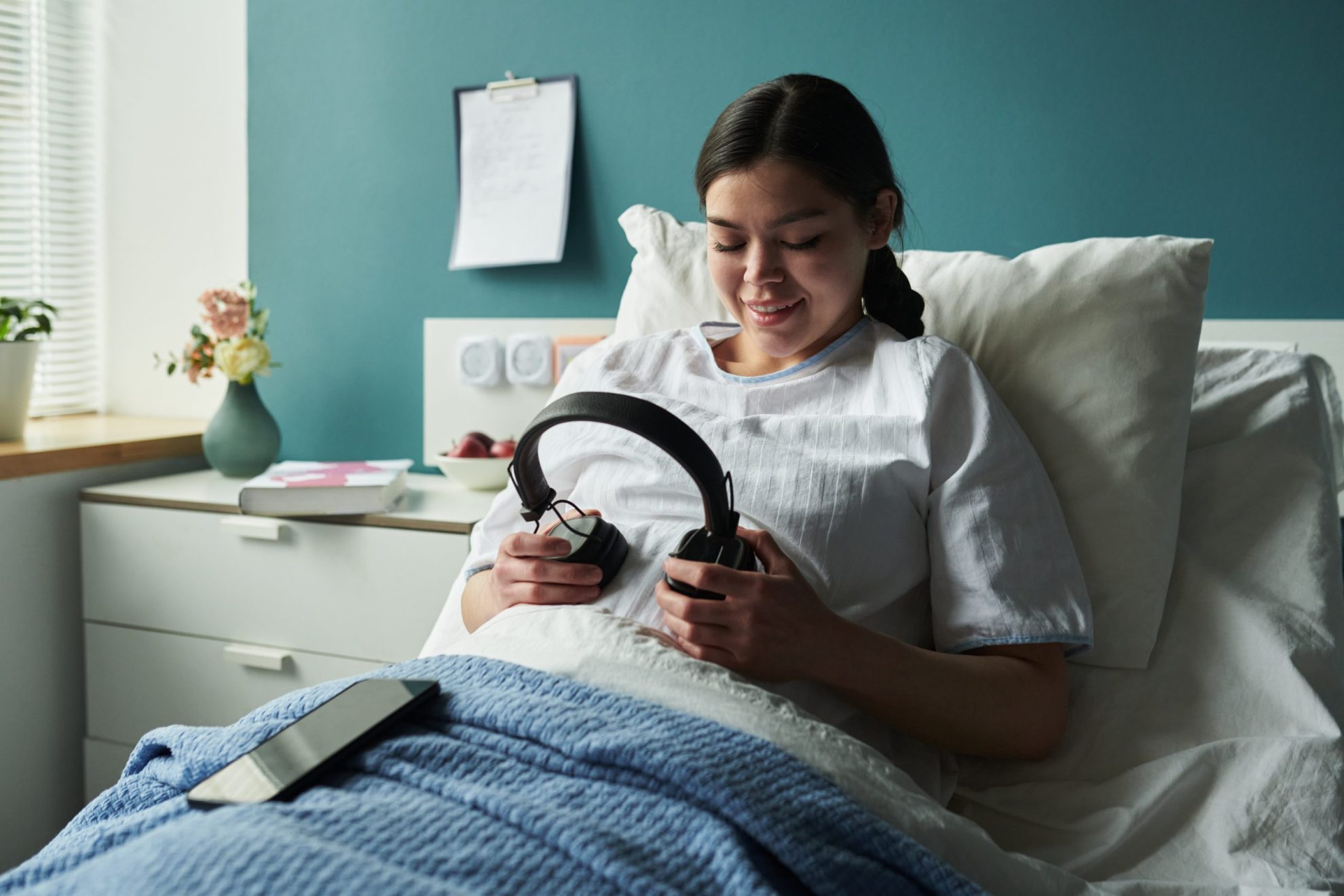 Entertaining and Uplifting Podcasts for Hospital Stays”